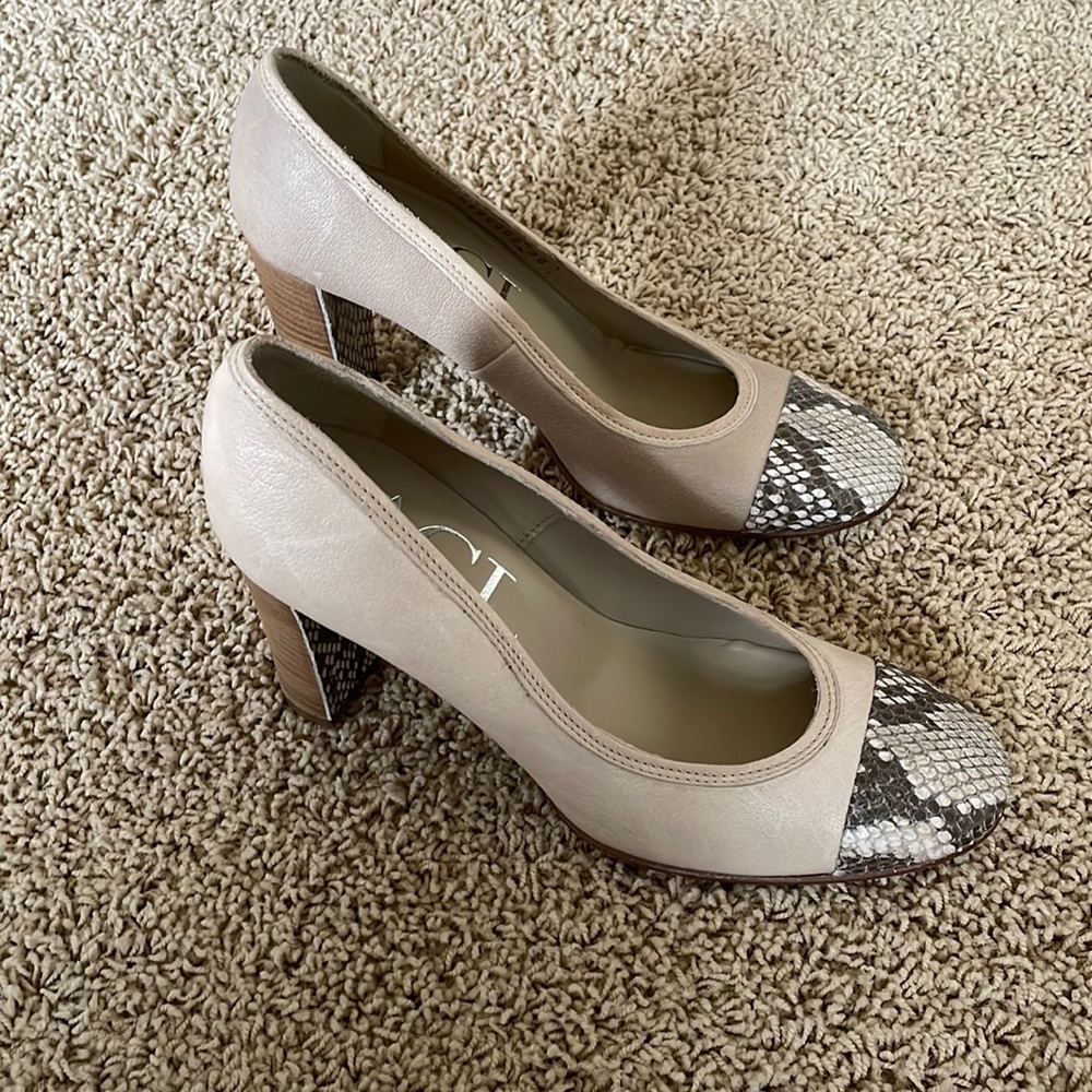 Women’s AGL Pumps